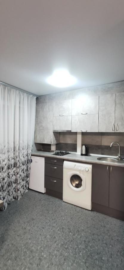 Апартаменти По Проспекту Поля Будинок 90 Dněpropetrovsk Exteriér fotografie